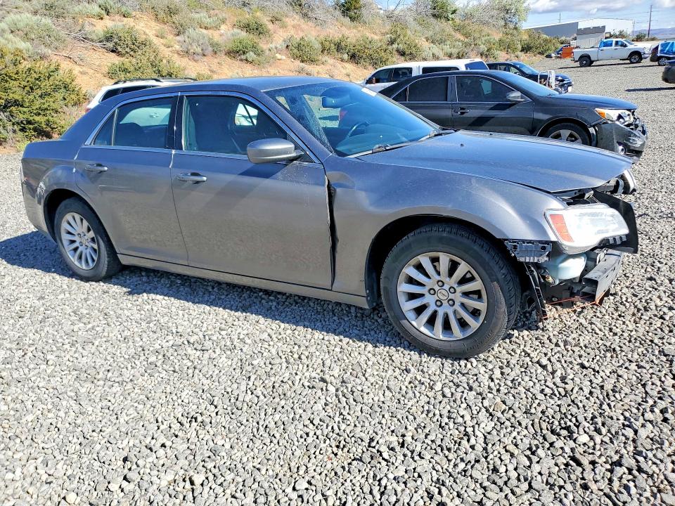 2011 Chrysler 300 მანქანა იყიდება აუქციონზე, vin: 2C3CA4CG7BH587469, აუქციონის ნომერი: 55548966