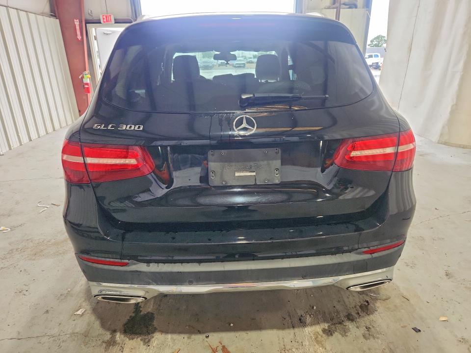 53103526 :رقم المزاد ، WDC0G4JB2JV024110 vin ، 2018 Mercedes-benz Glc مزاد بيع