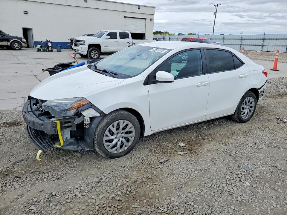 Auction sale of the 2018 Toyota Corolla, vin: 2T1BURHE5JC000679, lot number: 53881016