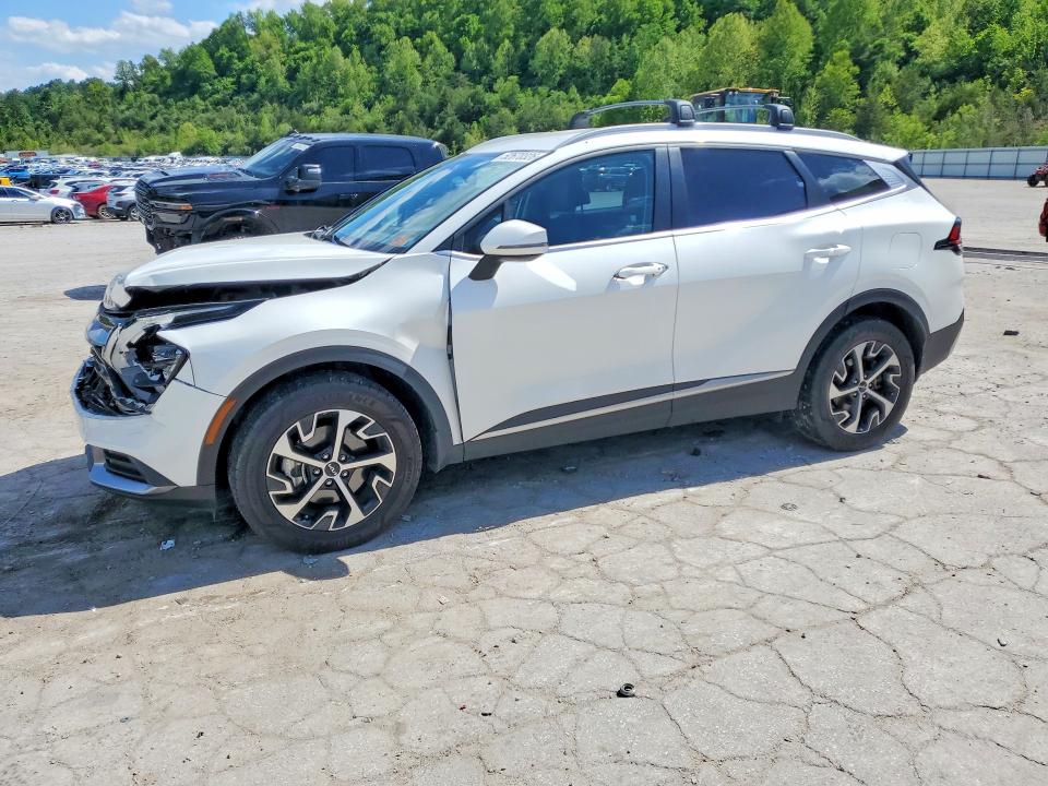 Продажа на аукционе авто 2023 Kia Sportage, vin: KNDPVCAG1P7113454, номер лота: 52670326
