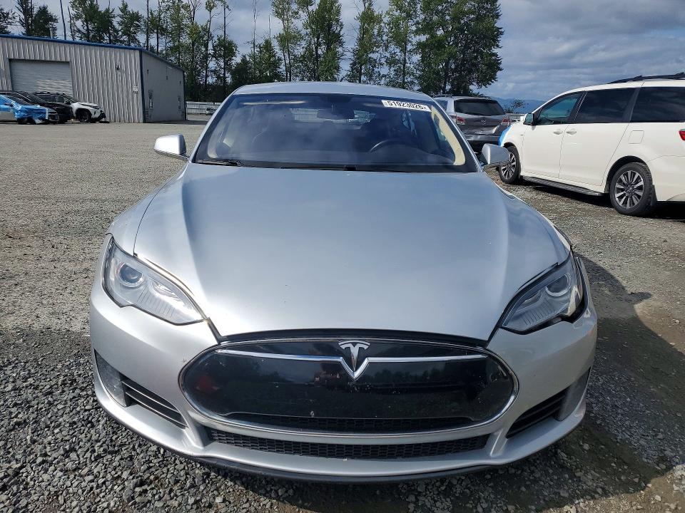Продажа на аукционе авто 2013 Tesla Model S, vin: 5YJSA1AC7DFP10170, номер лота: 51923026