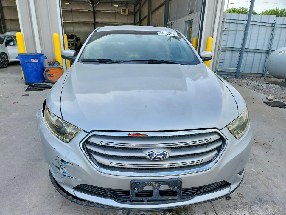 54400356 :رقم المزاد ، 1FAHP2E81JG114080 vin ، 2018 Ford Taurus مزاد بيع