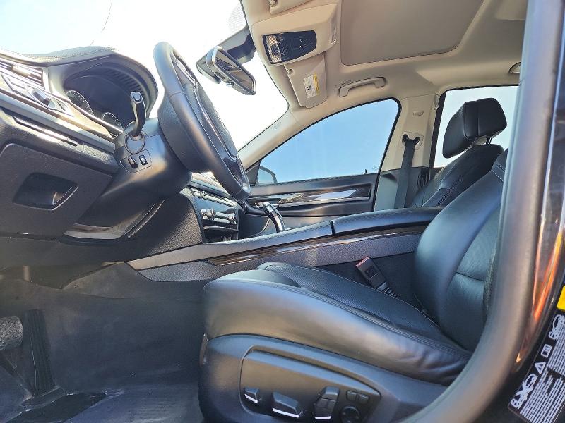 2013 Bmw 750 მანქანა იყიდება აუქციონზე, vin: WBAYB6C53DC998363, აუქციონის ნომერი: 53066406