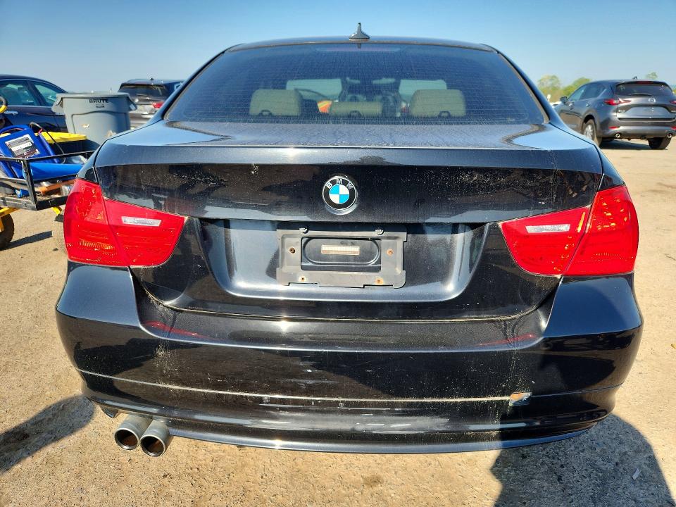53643266 :رقم المزاد ، WBAPK5G50BNN81090 vin ، 2011 Bmw 328 مزاد بيع