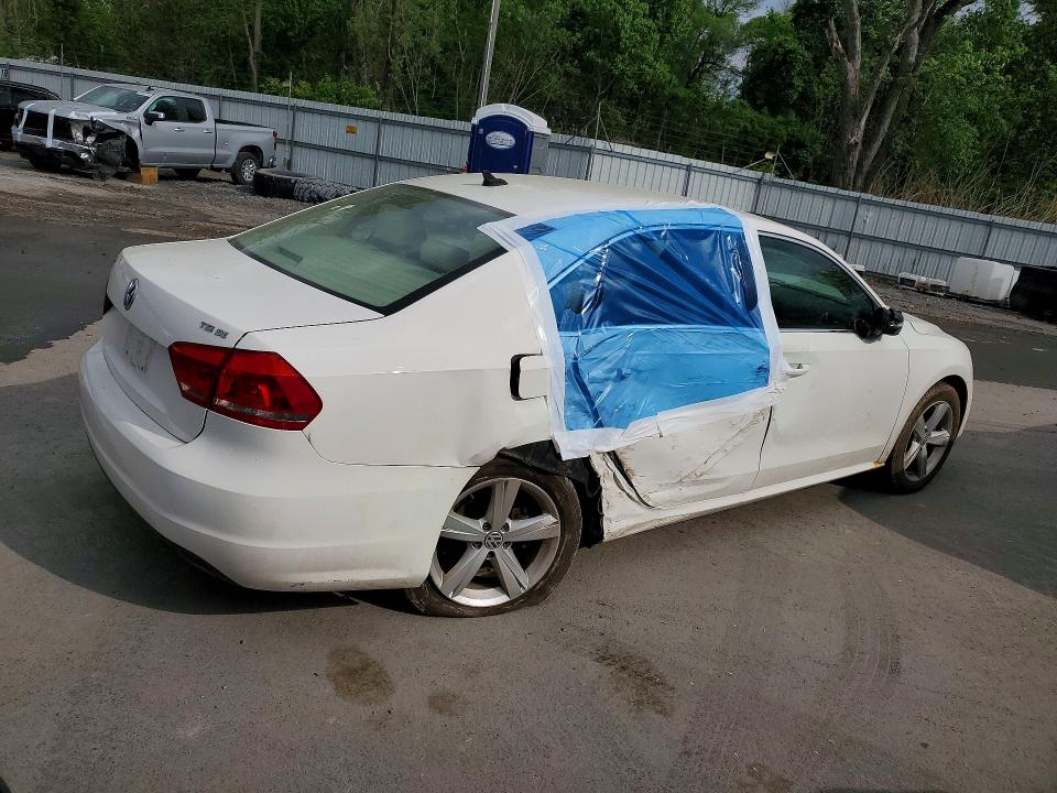 54102556 :رقم المزاد ، 1VWBT7A3XEC102488 vin ، 2014 Volkswagen Passat مزاد بيع