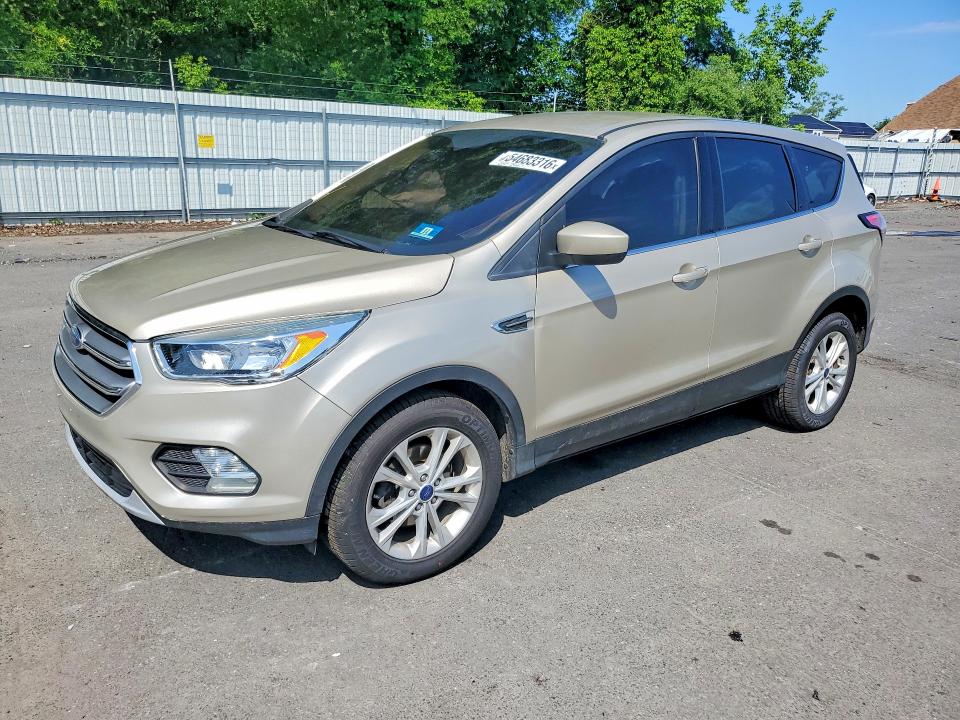 56864136 :رقم المزاد ، 1FMCU0GD3HUC47457 vin ، 2017 Ford Escape مزاد بيع