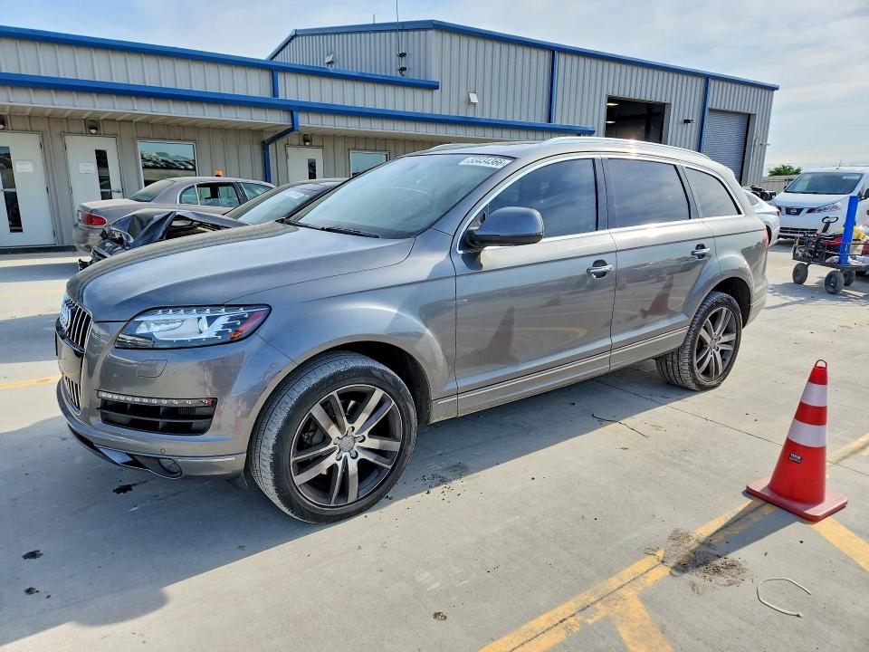 Продажа на аукционе авто 2015 Audi Q7, vin: WA1LMAFE5FD031427, номер лота: 53434366
