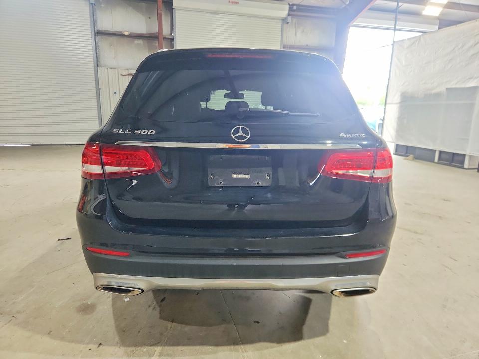 55092246 :رقم المزاد ، WDC0G4KB2JV022954 vin ، 2018 Mercedes-benz Glc مزاد بيع