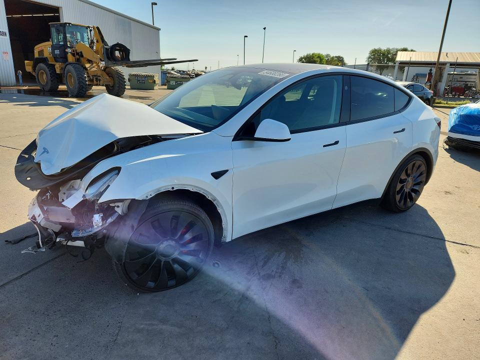 54600266 :رقم المزاد ، 7SAYGDEF1RF181551 vin ، 2024 Tesla Model Y مزاد بيع