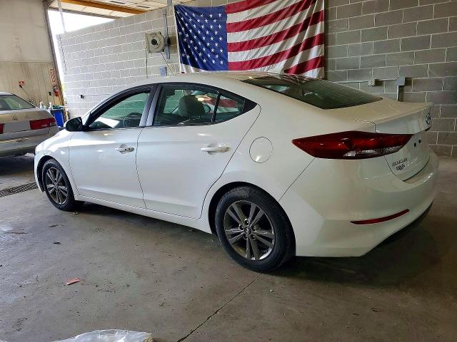 52410206 :رقم المزاد ، 5NPD84LF7HH182358 vin ، 2017 Hyundai Elantra مزاد بيع