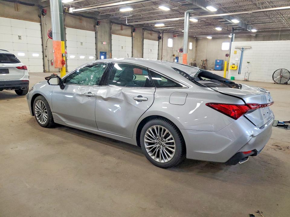 53752136 :رقم المزاد ، 4T1BZ1FBXKU034659 vin ، 2019 Toyota Avalon مزاد بيع