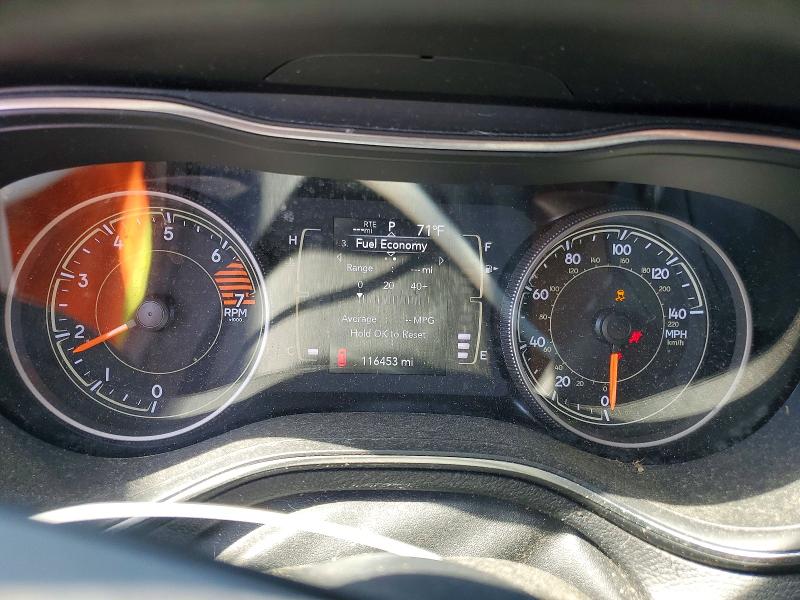 52862026 :رقم المزاد ، 1C4PJLCB9KD263934 vin ، 2019 Jeep Cherokee مزاد بيع