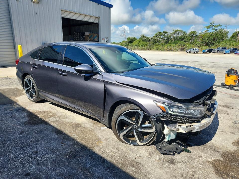 Продажа на аукционе авто 2019 Honda Accord, vin: 1HGCV1F30KA120613, номер лота: 53652366