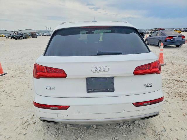 Продаж на аукціоні авто 2018 Audi Q5, vin: WA1BNAFY7J2126580, номер лоту: 53251366