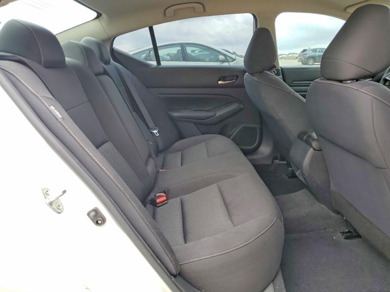 54020906 :رقم المزاد ، 1N4BL4BV5MN399244 vin ، 2021 Nissan Altima مزاد بيع