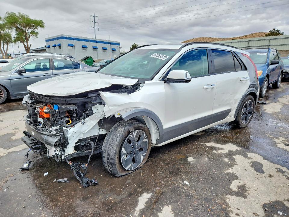 2023 Kia Niro მანქანა იყიდება აუქციონზე, vin: KNDCT3L12P5042533, აუქციონის ნომერი: 52359226