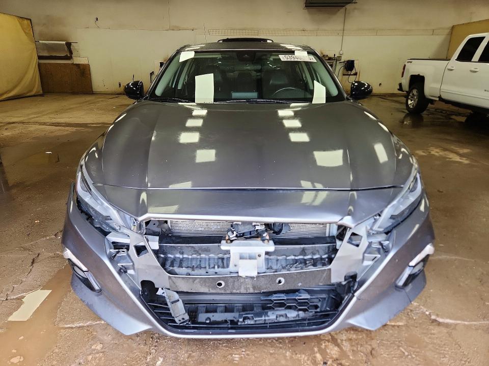 53940816 :رقم المزاد ، 1N4BL4CW7NN370692 vin ، 2022 Nissan Altima مزاد بيع