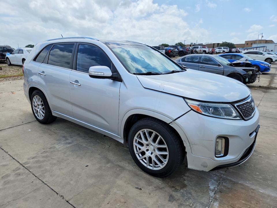 54087576 :رقم المزاد ، 5XYKW4A74FG566045 vin ، 2015 Kia Sorento مزاد بيع