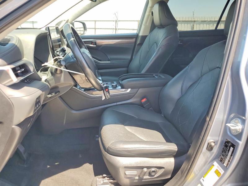 53305276 :رقم المزاد ، 5TDFZRBH5MS120130 vin ، 2021 Toyota Highlander مزاد بيع