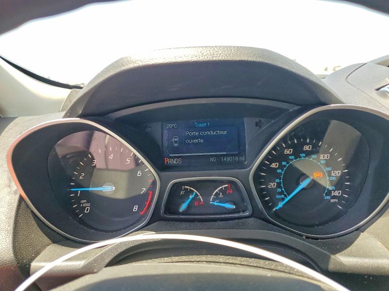 2015 Ford Escape მანქანა იყიდება აუქციონზე, vin: 1FMCU0GX5FUB31135, აუქციონის ნომერი: 54207796