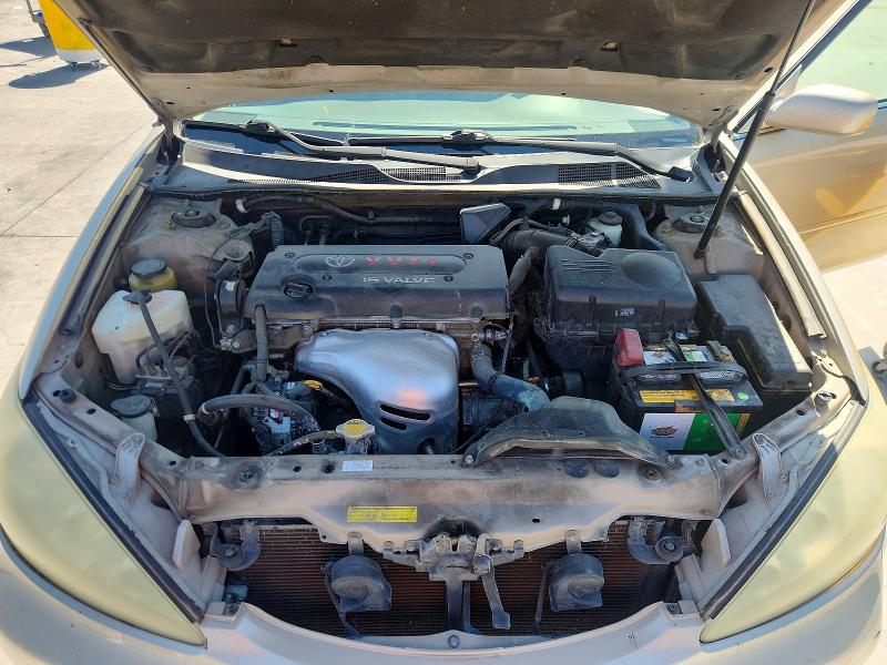53628856 :رقم المزاد ، 4T1BE30K45U053308 vin ، 2005 Toyota Camry مزاد بيع