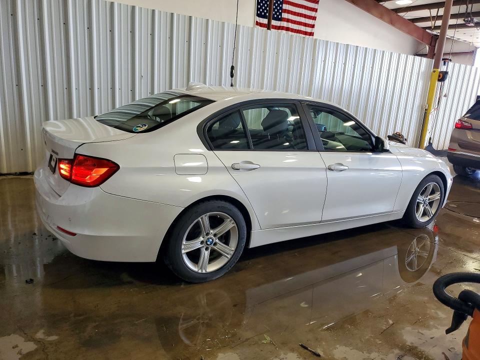 Продажа на аукционе авто 2015 Bmw 320, vin: WBA3B1G54FNT02298, номер лота: 54446646