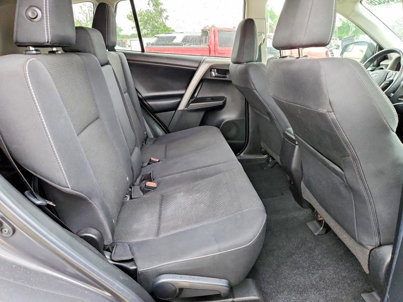 54195526 :رقم المزاد ، 2T3WFREV2JW477446 vin ، 2018 Toyota Rav4 مزاد بيع