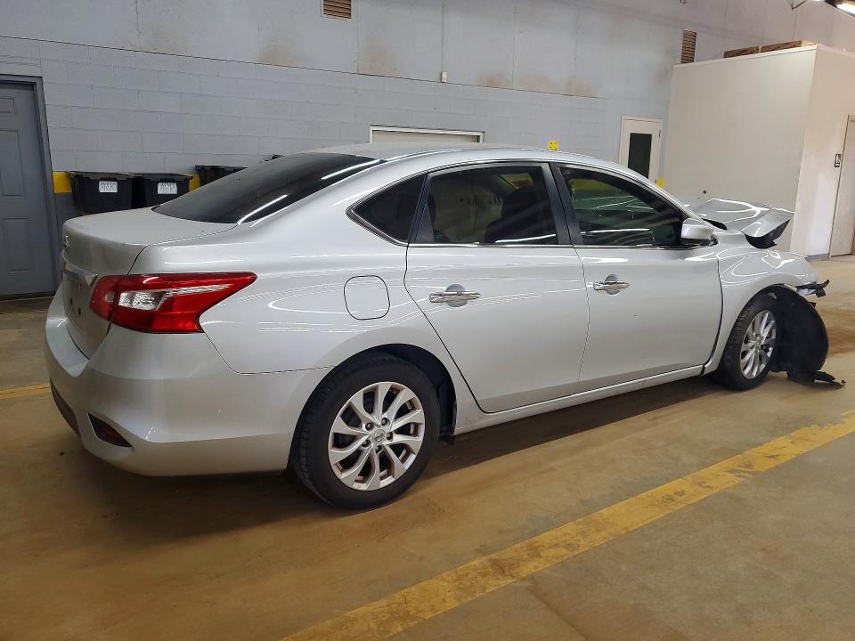 Продаж на аукціоні авто 2018 Nissan Sentra, vin: 3N1AB7AP6JY252283, номер лоту: 53174186
