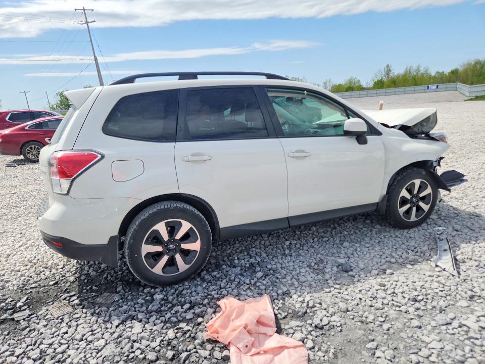 Продаж на аукціоні авто 2018 Subaru Forester, vin: JF2SJAECXJH584135, номер лоту: 53550196