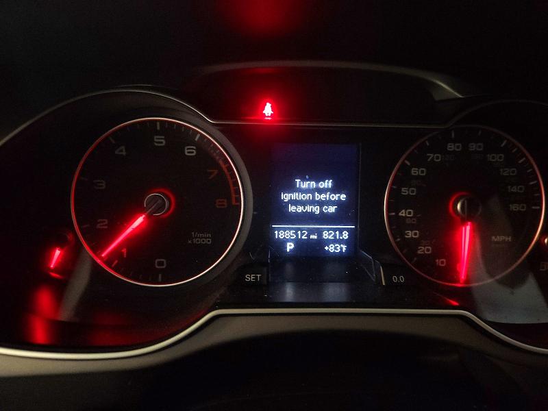 2013 Audi A4 მანქანა იყიდება აუქციონზე, vin: WAUBFAFL7DN012649, აუქციონის ნომერი: 54797526