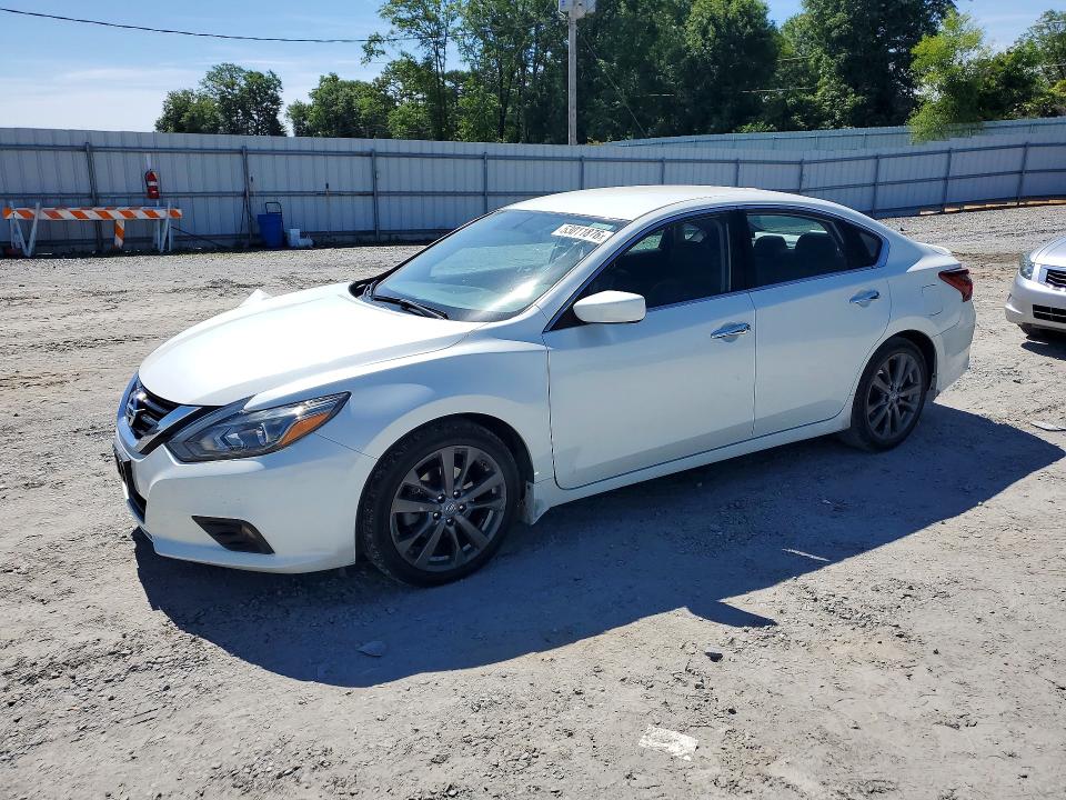 Продаж на аукціоні авто 2018 Nissan Altima, vin: 1N4AL3AP1JC287234, номер лоту: 53011876
