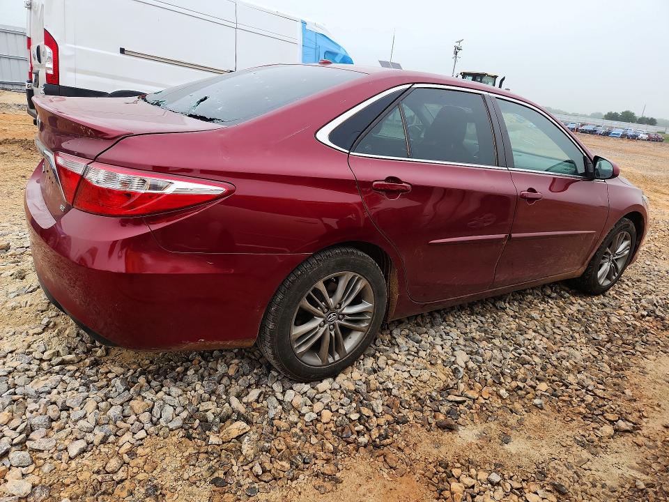 54169796 :رقم المزاد ، 4T1BF1FK9HU795457 vin ، 2017 Toyota Camry مزاد بيع