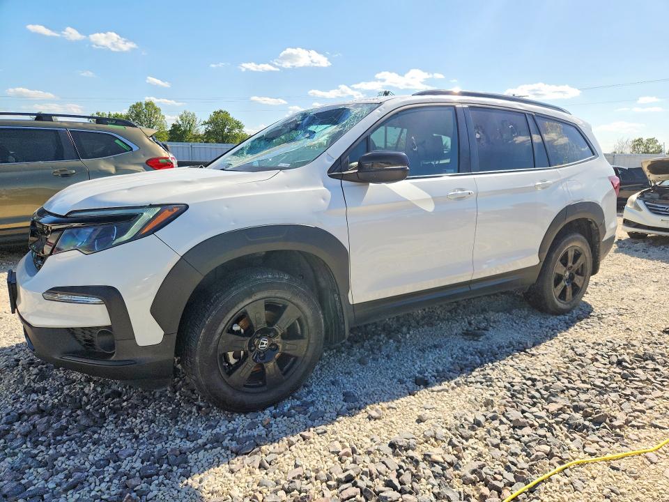53104786 :رقم المزاد ، 5FNYF6H81NB071778 vin ، 2022 Honda Pilot مزاد بيع
