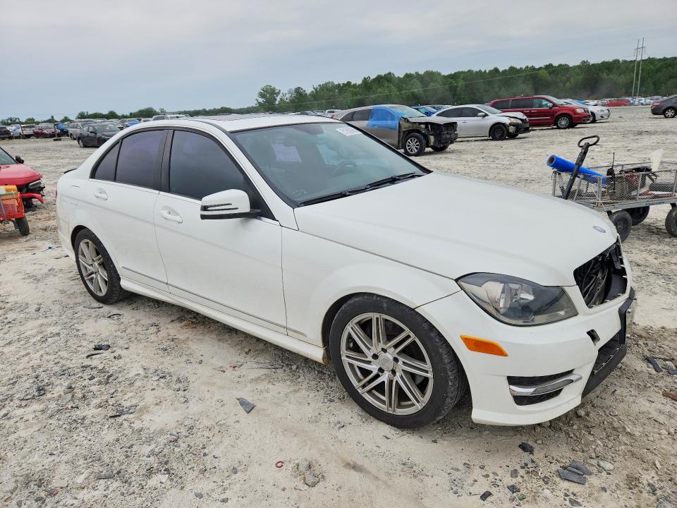 Продажа на аукционе авто 2013 Mercedes-benz C, vin: WDDGF8AB4DR251431, номер лота: 51900966