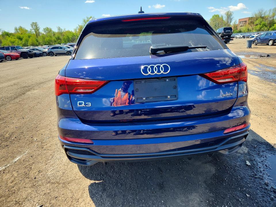 Продажа на аукционе авто 2022 Audi Q3, vin: WA1DECF33N1133272, номер лота: 52856256