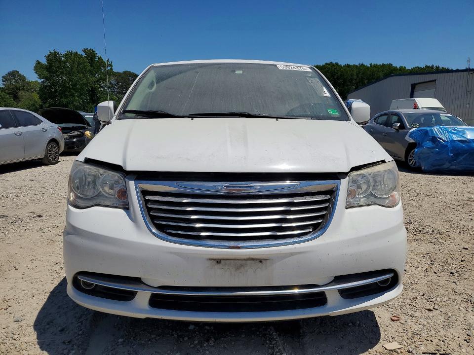 Auction sale of the 2015 Chrysler Town & Country, vin: 2C4RC1BG7FR552270, lot number: 53924876