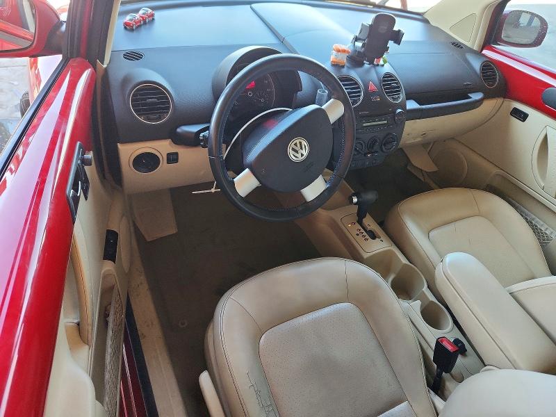 2010 Volkswagen New Beetle მანქანა იყიდება აუქციონზე, vin: 3VWRG3AG6AM023388, აუქციონის ნომერი: 54503236