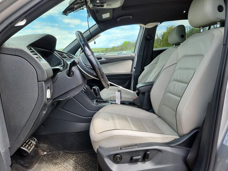 2020 Volkswagen Tiguan მანქანა იყიდება აუქციონზე, vin: 3VV4B7AX4LM135274, აუქციონის ნომერი: 54235936