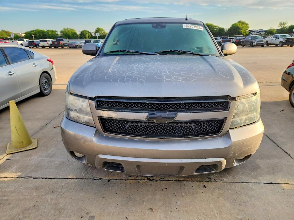 Продажа на аукционе авто 2009 Chevrolet Suburban, vin: 1GNFC26039J123519, номер лота: 52702926
