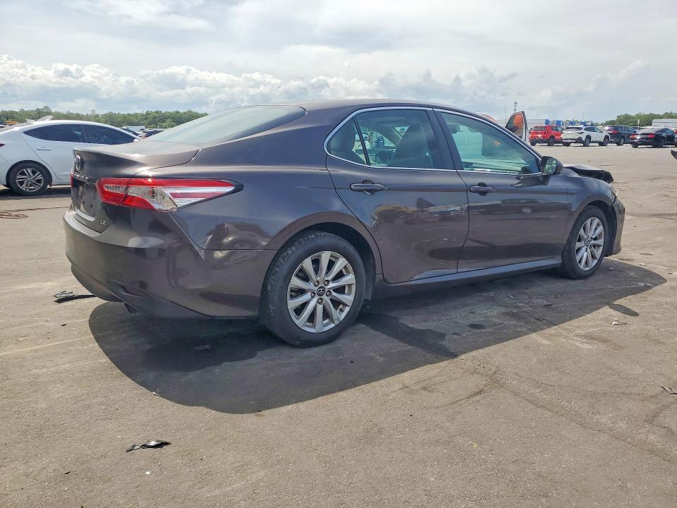 Продажа на аукционе авто 2018 Toyota Camry, vin: 4T1B11HK6JU646389, номер лота: 54404726