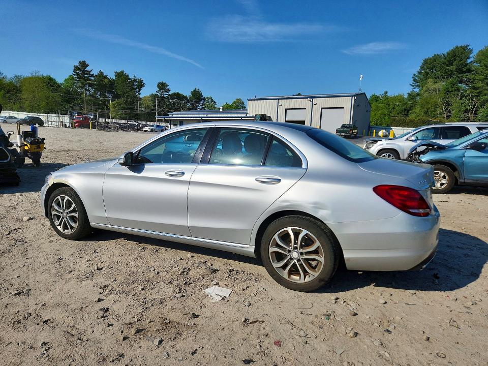 54088016 :رقم المزاد ، 55SWF4KB5FU033650 vin ، 2015 Mercedes-benz C مزاد بيع