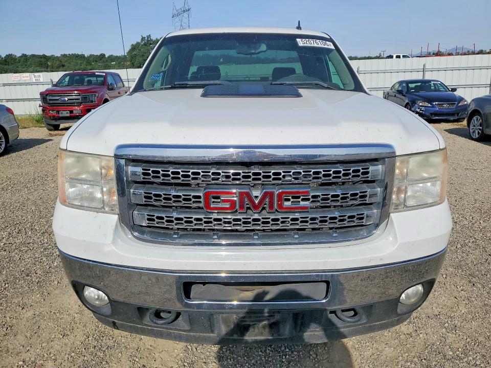 52076106 :رقم المزاد ، 1GT220CG4CZ324807 vin ، 2012 Gmc Sierra مزاد بيع