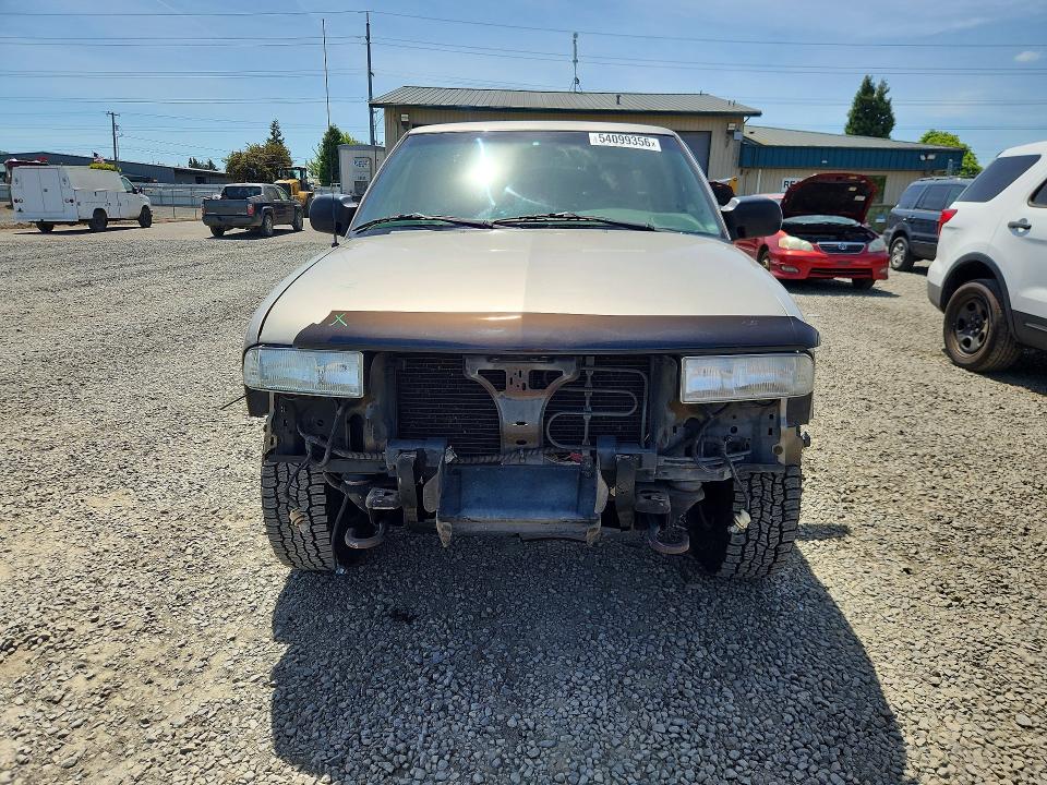54099356 :رقم المزاد ، 1GCDT19W628263748 vin ، 2002 Chevrolet S Truck مزاد بيع