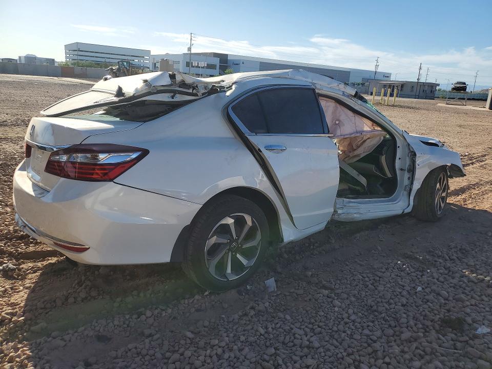 2017 Honda Accord მანქანა იყიდება აუქციონზე, vin: 1HGCR2F88HA228945, აუქციონის ნომერი: 53642286