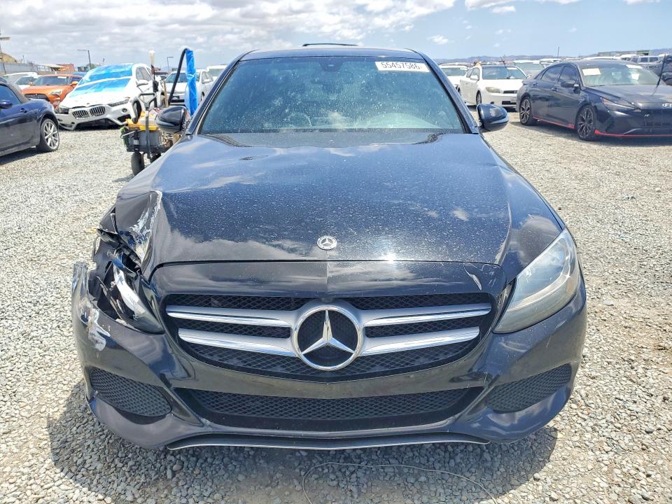 55457586 :رقم المزاد ، 55SWF4JB6JU236721 vin ، 2018 Mercedes-benz C مزاد بيع