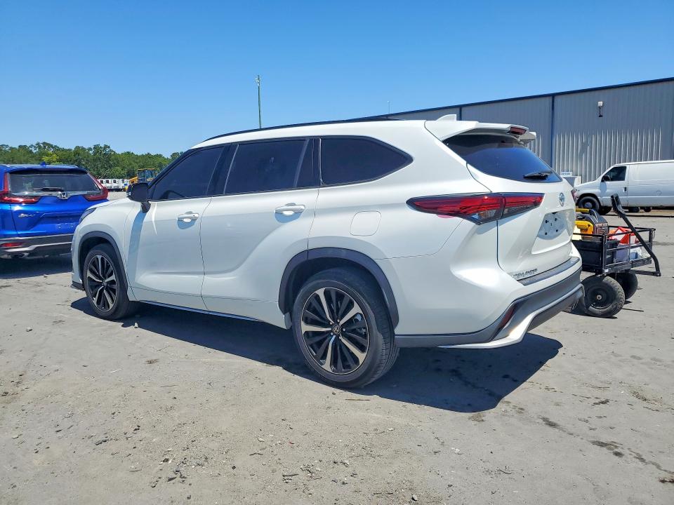 Aukcja sprzedaży 2022 Toyota Highlander, vin: 5TDLZRAH8NS132598, numer aukcji: 52733056