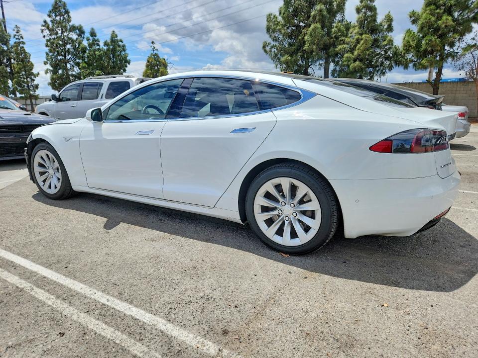 Aukcja sprzedaży 2016 Tesla Model S, vin: 5YJSA1E23GF155286, numer aukcji: 52083306