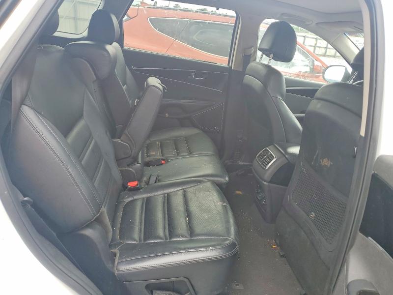 54557786 :رقم المزاد ، 5XYPK4A56HG253761 vin ، 2017 Kia Sorento مزاد بيع