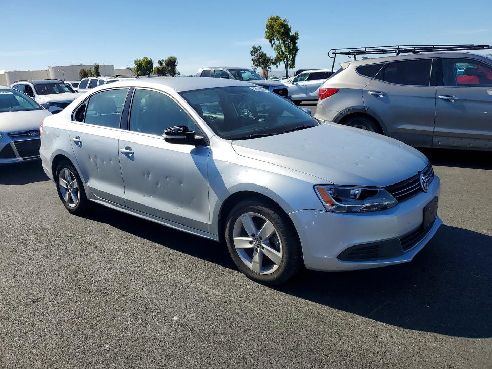 2014 Volkswagen Jetta მანქანა იყიდება აუქციონზე, vin: 3VWLL7AJ4EM269849, აუქციონის ნომერი: 53793006