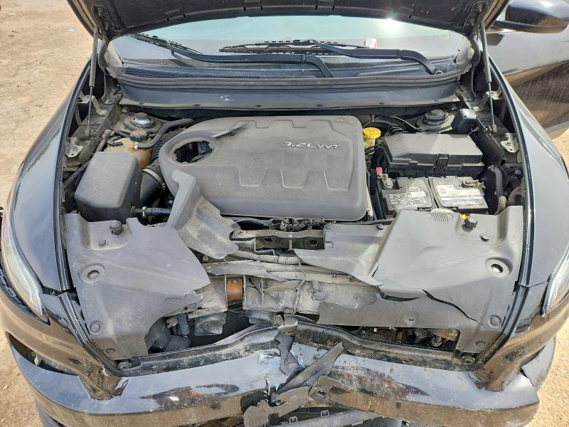 52329856 :رقم المزاد ، 1C4PJMCS5EW220075 vin ، 2014 Jeep Cherokee مزاد بيع